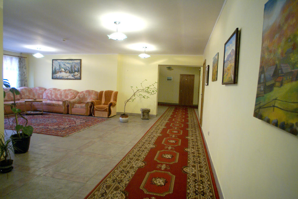 Hotel Europa Rachiw Exterior foto